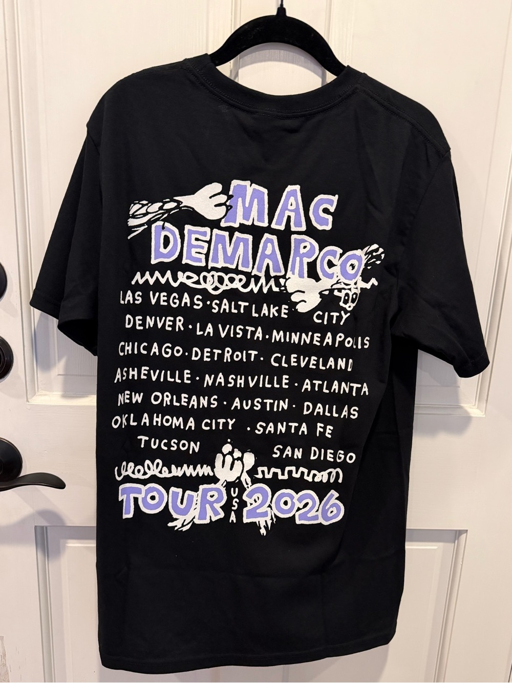 Mac DeMarco 2026 Tour Tshirt with dog merch band - Picture 3 of 3